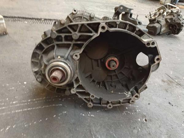 BOITE DE VITESSE VW TRANSPORTER T5 / MULTIVAN / CARAVELLE  2.5TDI CODE: KCQ - Vue 2